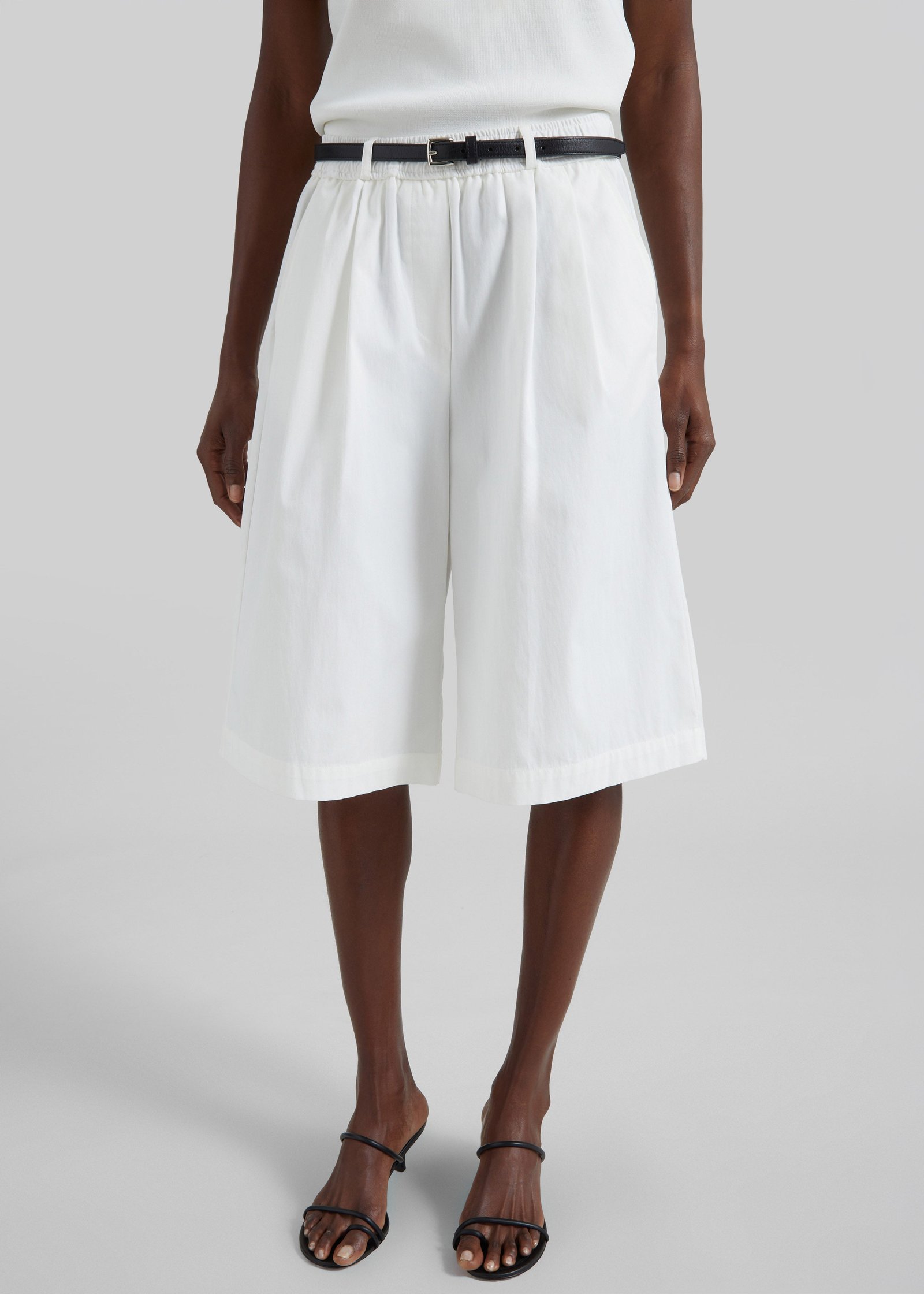 Arvert Bermuda Shorts - White - Image 5