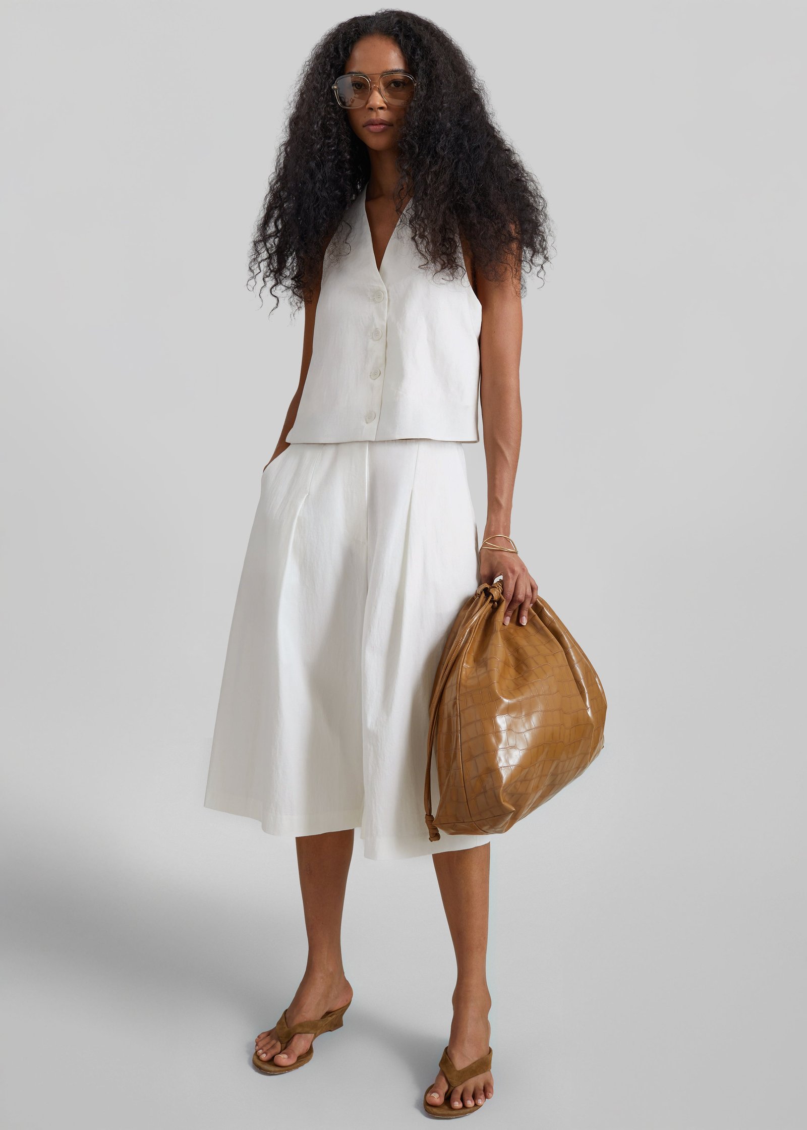 Aurea Wide Bermuda Shorts - Ivory - Image 5