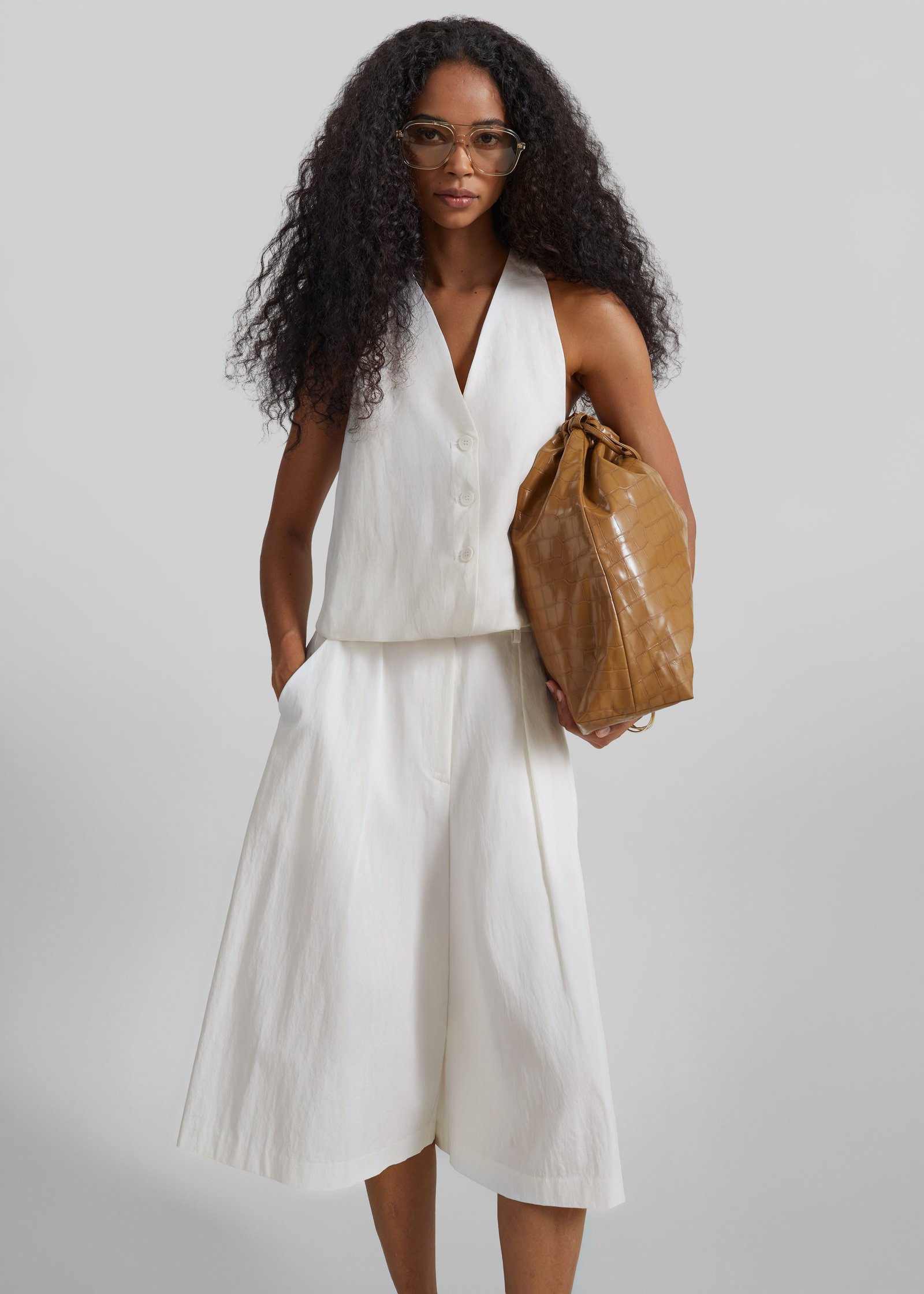 Aurea Wide Bermuda Shorts - Ivory