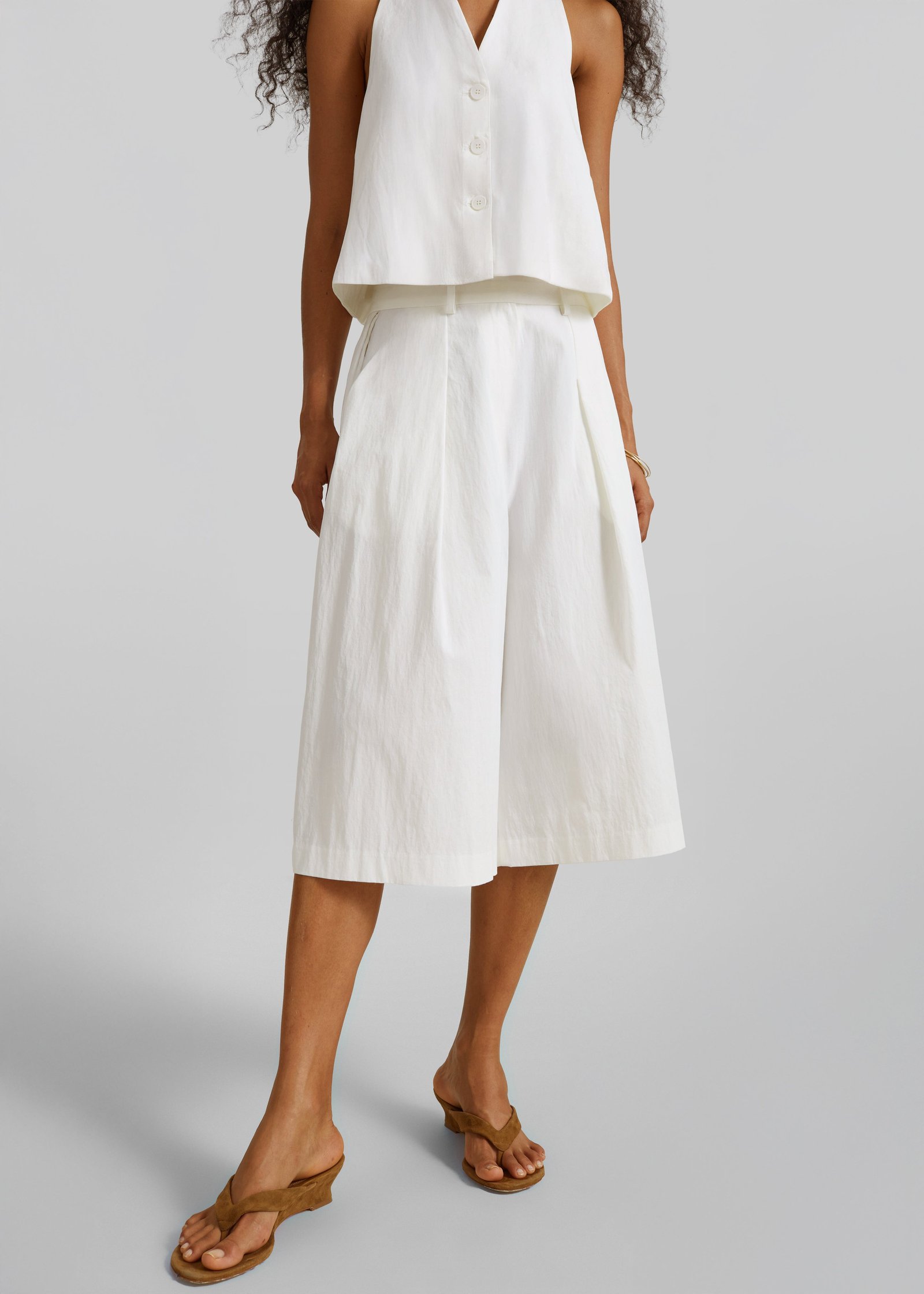 Aurea Wide Bermuda Shorts - Ivory - Image 4