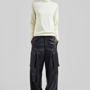 Eve Thin Turtleneck Sweater - Pale Yellow