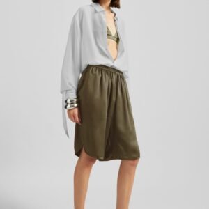 Nelis Silk Bermuda Shorts - Olive